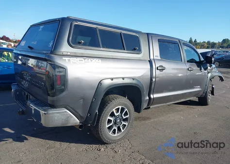 2016 Toyota Tundra Sr5 5.7L V8 из США, поврежденный, VIN 5TFDY5F17GX536856